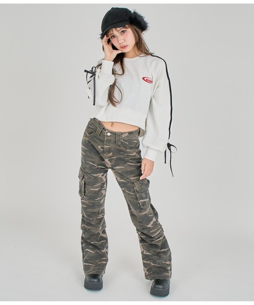 ANAP GｉRL（アナップガール）の「【ティーンズライン】袖ライン リボン オーバースウェット（M、Lサ（スウェット・キッズ・ブラック/ネイビー/オフホワイト・M/L）」の8枚目の写真