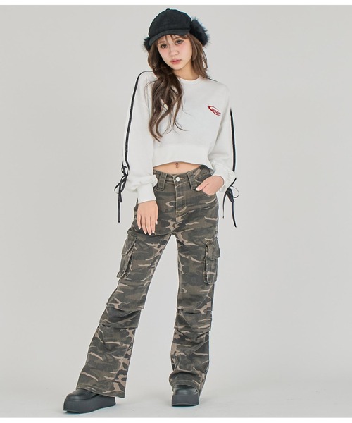 ANAP GｉRL（アナップガール）の「【ティーンズライン】袖ライン リボン オーバースウェット（M、Lサ（スウェット・キッズ・ブラック/ネイビー/オフホワイト・M/L）」の9枚目の写真