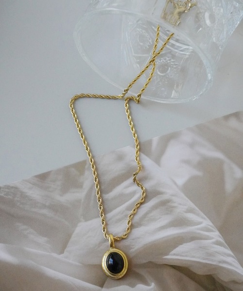 Port（ポート）の「【 Port / ポート 】 ゴールド ポイント ストーン ネックレス_（ネックレス・レディース・ブラック/ホワイト・FREE）」の6枚目の写真