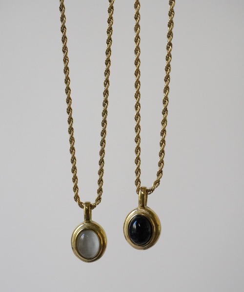 Port（ポート）の「【 Port / ポート 】 ゴールド ポイント ストーン ネックレス_（ネックレス・レディース・ブラック/ホワイト・FREE）」の5枚目の写真