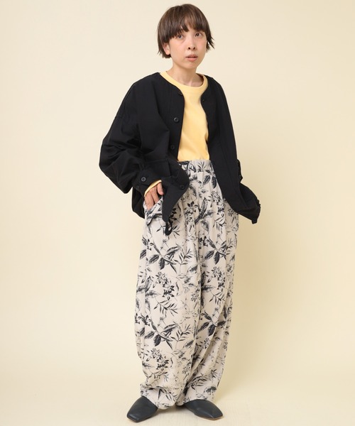 RNA-N（アールエヌエーエヌ）の「J2138 ノーカラーミリタリージャケット（ミリタリージャケット・レディース・ブラック/オリーブ/ナチュラル・FREE）」の13枚目の写真