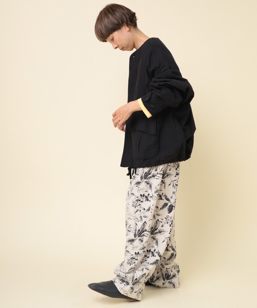 RNA-N（アールエヌエーエヌ）の「J2138 ノーカラーミリタリージャケット（ミリタリージャケット・レディース・ブラック/オリーブ/ナチュラル・FREE）」の14枚目の写真