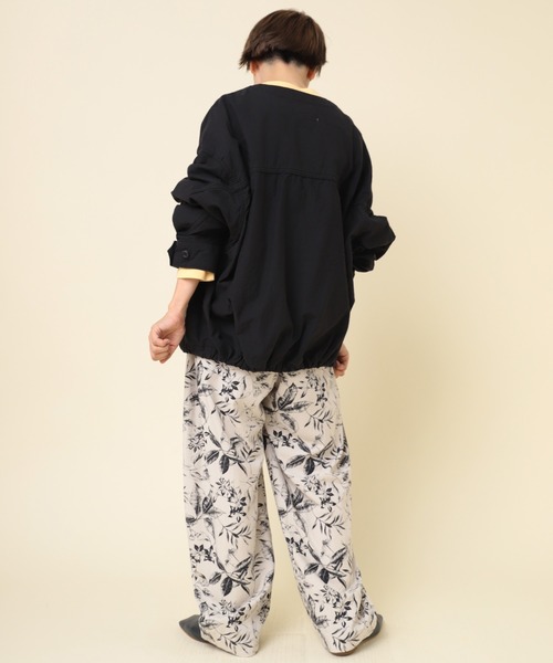 RNA-N（アールエヌエーエヌ）の「J2138 ノーカラーミリタリージャケット（ミリタリージャケット・レディース・ブラック/オリーブ/ナチュラル・FREE）」の15枚目の写真