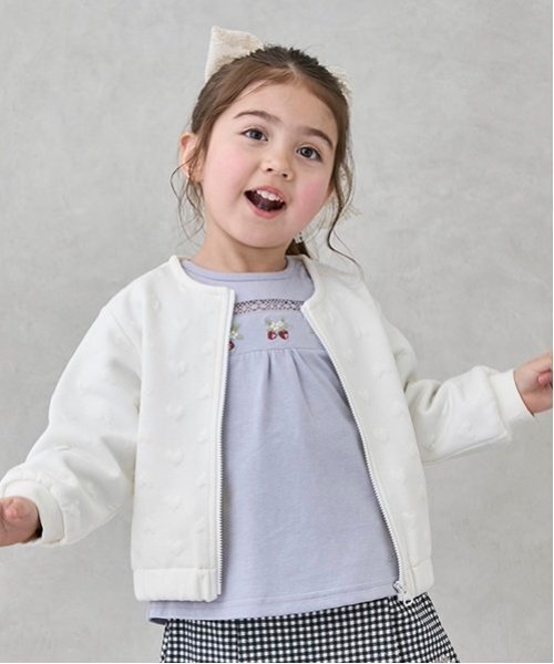 petit main（プティマイン）の「【リンク/花粉防止】ハートzip羽織り(キッズサイズ)（ノーカラージャケット・キッズ・ライトピンク/イエロー/オフホワイト/グレー・100cm/110cm/90cm/80ｃｍ/130cm/120cm）」の7枚目の写真