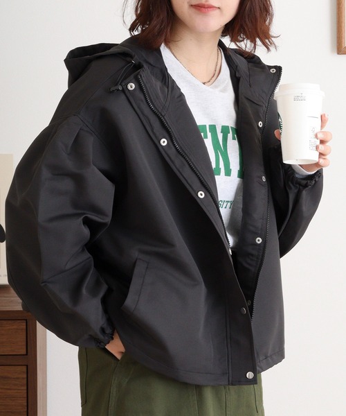 atONE(アットワン)の「袖バルーンマウンテンパーカー(マウンテンパーカー・レディース・アイボリー/ライトカーキ/ブラック・F)」の19枚目の写真