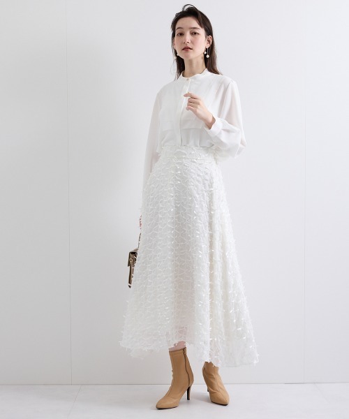 QUEENS COURT(クイーンズコート)の「ジョーゼットフロントヨークシャツブラウス≪手洗い可能≫(シャツ/ブラウス・レディース・ブラック/ネイビー/オフホワイト/ブルー・M)」の17枚目の写真