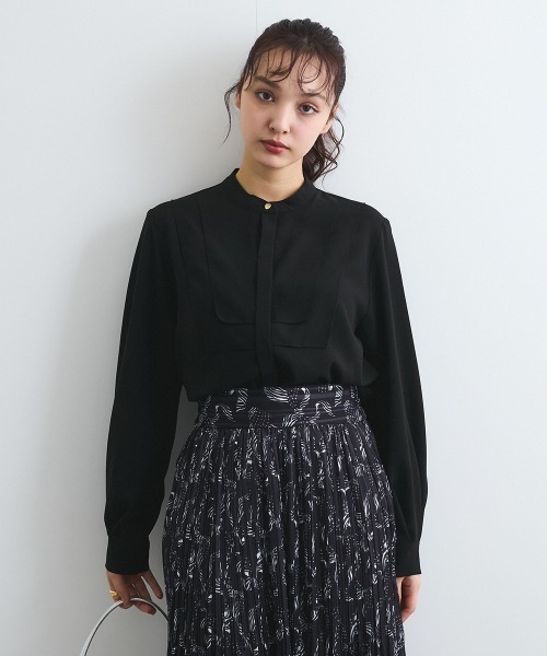 QUEENS COURT(クイーンズコート)の「ジョーゼットフロントヨークシャツブラウス≪手洗い可能≫(シャツ/ブラウス・レディース・ブラック/ネイビー/オフホワイト/ブルー・M)」の7枚目の写真