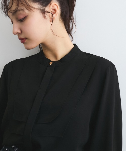 QUEENS COURT(クイーンズコート)の「ジョーゼットフロントヨークシャツブラウス≪手洗い可能≫(シャツ/ブラウス・レディース・ブラック/ネイビー/オフホワイト/ブルー・M)」の10枚目の写真