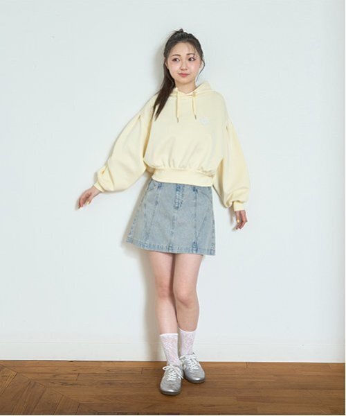 LOVETOXIC（ラブトキシック）の「ダンボールプルパーカ（パーカー・キッズ・イエロー/ホワイト系その他/ブラック/サックスブルー・S:140cm/L:160cm/M:150cm）」の17枚目の写真