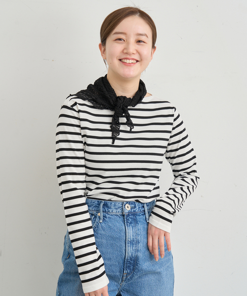 IENA(イエナ)の「フラワーストレッチレーススカーフ(バンダナ/スカーフ・レディース・ブラック/ホワイト・FREE)」の13枚目の写真
