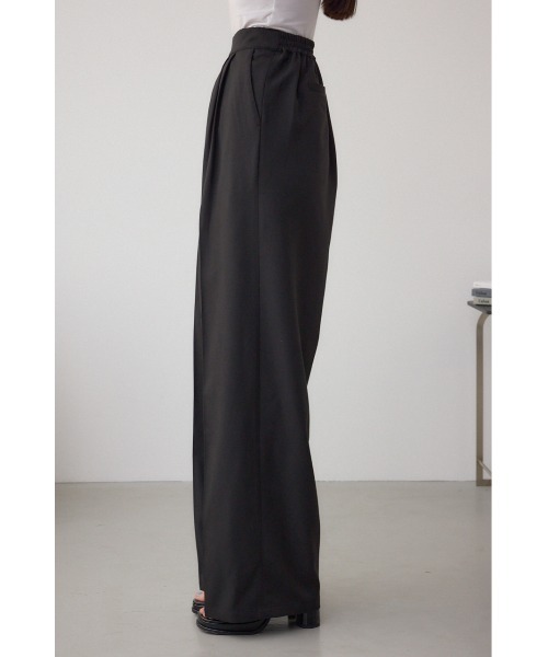 AZUL by moussy（アズールバイマウジー）の「フロントタックイージーワイドパンツ（スラックス・レディース・ピンク/ライトグレー/ブラック系その他/ブラック/グレー系その他・SMALL/MEDIUM）」の19枚目の写真