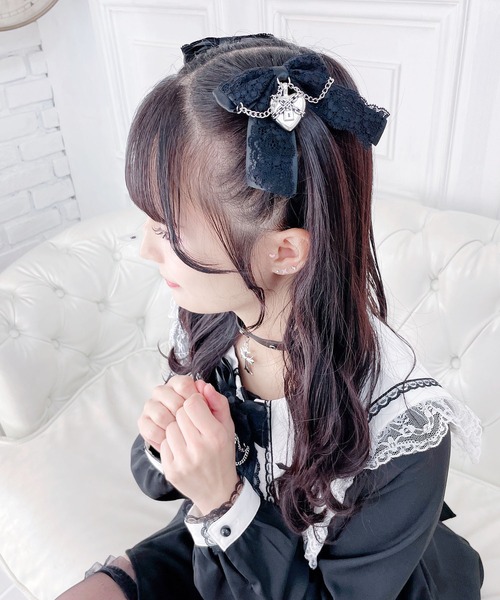MA*RS(アメーバーマーズ)の「ハートロックチャーム×チェーンりぼんクリップ2個SET(バレッタ/ヘアクリップ・レディース・ブラック・FREE)」の5枚目の写真