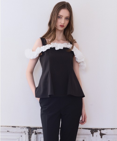 Meline M(メリンエム)の「Ruffle Accent Peplum Top ラッフルアクセントペプラムトップ(シャツ/ブラウス・レディース・ブラック・FREE)」の8枚目の写真