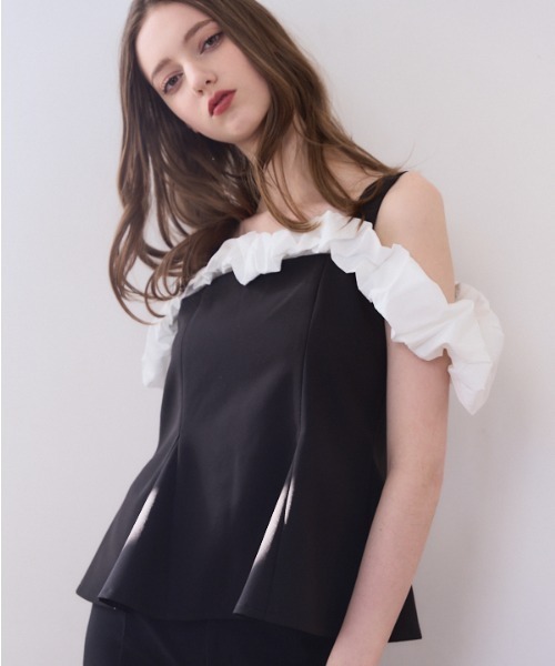Meline M(メリンエム)の「Ruffle Accent Peplum Top ラッフルアクセントペプラムトップ(シャツ/ブラウス・レディース・ブラック・FREE)」の15枚目の写真