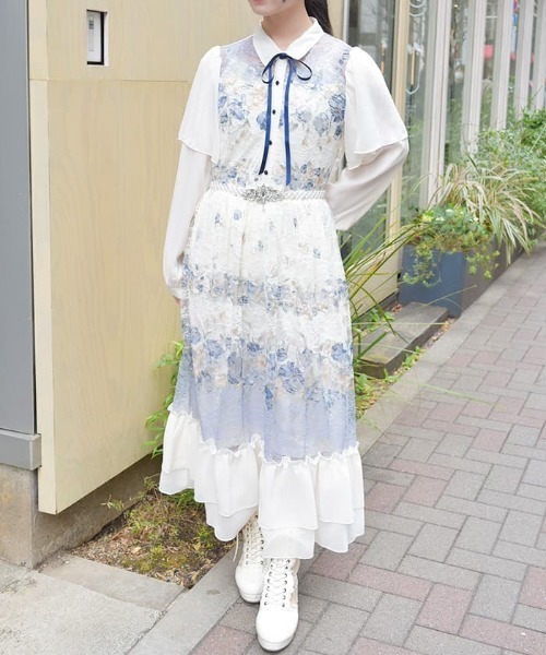 axes femme（アクシーズファム）の「フラワーパネルプリントレース