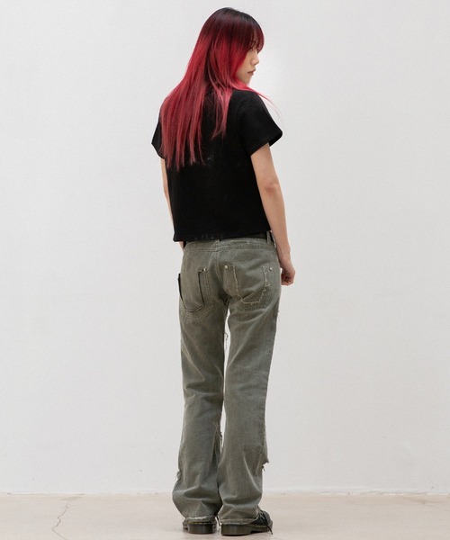 ISTKUNST(イストクンスト)の「A'GEM/9 × .kom 『ISTKUNST/イストクンスト』 IK TAG LOGO CROP TEE/IK TAG ロゴ クロップ半袖Tシャツ(Tシャツ/カットソー・レディース・グレー/ブラック/カモフラージュ・FREE)」の11枚目の写真