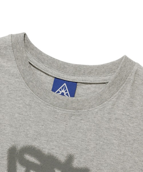 A'GEM/9 × .kom 『ISTKUNST/イストクンスト』 IK TAG LOGO CROP