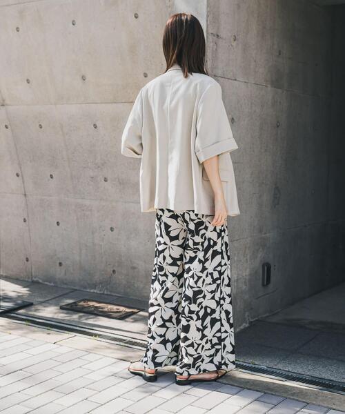 SENSE OF PLACE by URBAN RESEARCH（センスオブプレイスバイアーバンリサーチ）の「リーフプリントイージーパンツ（その他パンツ・レディース・ブラック系その他/ホワイト系その他/ブルー系その他・SMALL/MEDIUM）」の13枚目の写真