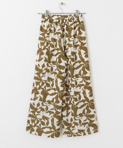 SENSE OF PLACE by URBAN RESEARCH（センスオブプレイスバイアーバンリサーチ）の「リーフプリントイージーパンツ（その他パンツ・レディース・ブラック系その他/ホワイト系その他/ブルー系その他・SMALL/MEDIUM）」の5枚目の写真