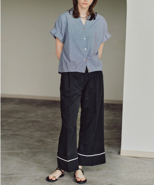 BEAMS HEART(ビームスハート)の「ターンバック ワイド スラックス(S~M)(スラックス・レディース・ブラック系その他2/チャコールグレー/ベージュ・SMALL/MEDIUM)」の2枚目の写真