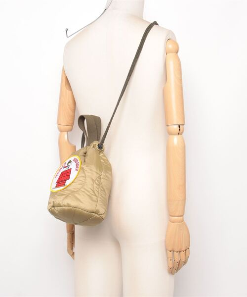 HOUSTON（ヒューストン）の「HOUSTON / PEANUTS EFFECT BAG（FLYING ACE/ASTRONATS） / 6886/6887（ショルダーバッグ・レディース・ブラック/ベージュ/ベージュ系その他/ブラック系その他・ONESIZE）」の12枚目の写真