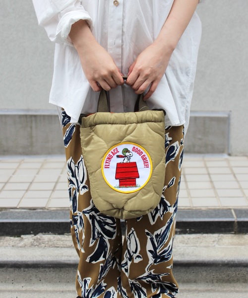 HOUSTON（ヒューストン）の「HOUSTON / PEANUTS EFFECT BAG（FLYING ACE/ASTRONATS） / 6886/6887（ショルダーバッグ・レディース・ブラック/ベージュ/ベージュ系その他/ブラック系その他・ONESIZE）」の8枚目の写真