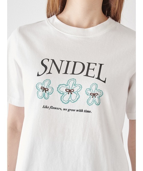 セール】【BOUQUET OF JOY】SNIDELロゴフラワーTシャツ（Tシャツ
