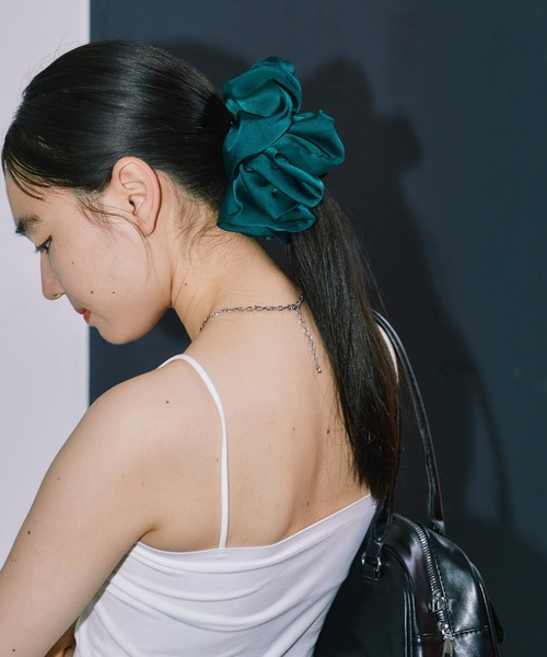 LIENCOEUR(リアンクール)の「ビッグシルクライクシュシュ(シュシュ・レディース・ホワイト/グリーン/ライトブルー/ブラック・FREE)」の22枚目の写真