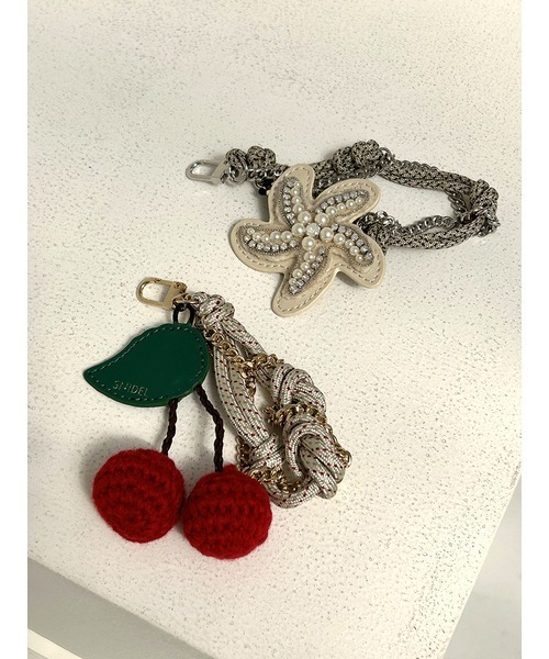 SNIDEL(スナイデル)の「モチーフチャーム(キーホルダー・レディース・アイボリー/レッド/イエロー・FREE)」の8枚目の写真