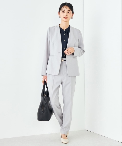 a.v.v（アーヴェヴェ）の「【洗える/イージーケア/UVカット/接触冷感/吸水速乾】サマーストレッチノーカラージャケット（ノーカラージャケット・レディース・ネイビー/ベージュ/ライトグレー・36/34/40/38/42）」の10枚目の写真