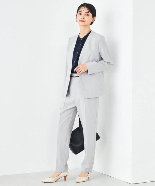 a.v.v（アーヴェヴェ）の「【洗える/イージーケア/UVカット/接触冷感/吸水速乾】サマーストレッチノーカラージャケット（ノーカラージャケット・レディース・ネイビー/ベージュ/ライトグレー・36/34/40/38/42）」の11枚目の写真