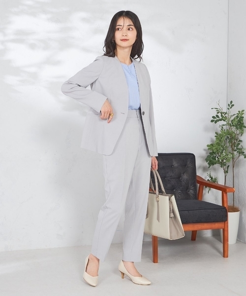 a.v.v（アーヴェヴェ）の「【洗える/イージーケア/UVカット/接触冷感/吸水速乾】サマーストレッチノーカラージャケット（ノーカラージャケット・レディース・ネイビー/ベージュ/ライトグレー・36/34/40/38/42）」の16枚目の写真