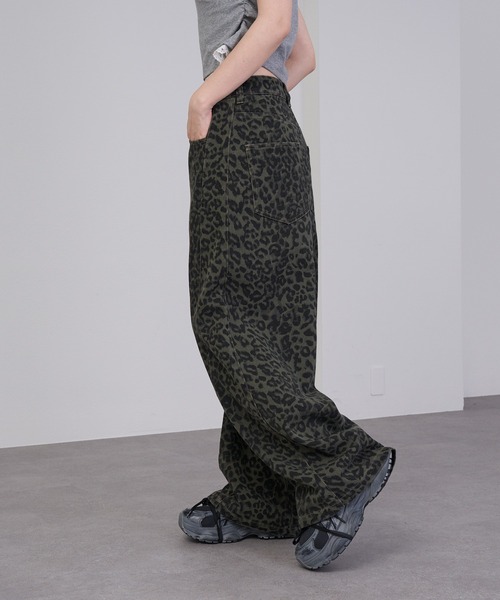 RAY CASSIN(レイカズン)の「【ウエスト調節可】サイド切替ワイドデニムパンツ(デニムパンツ・レディース・ブルー/スカイブルー/グリーン系その他2/ベージュ/ブラウン系その他2・FREE)」の17枚目の写真