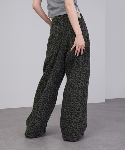 RAY CASSIN(レイカズン)の「【ウエスト調節可】サイド切替ワイドデニムパンツ(デニムパンツ・レディース・ブルー/スカイブルー/グリーン系その他2/ベージュ/ブラウン系その他2・FREE)」の16枚目の写真