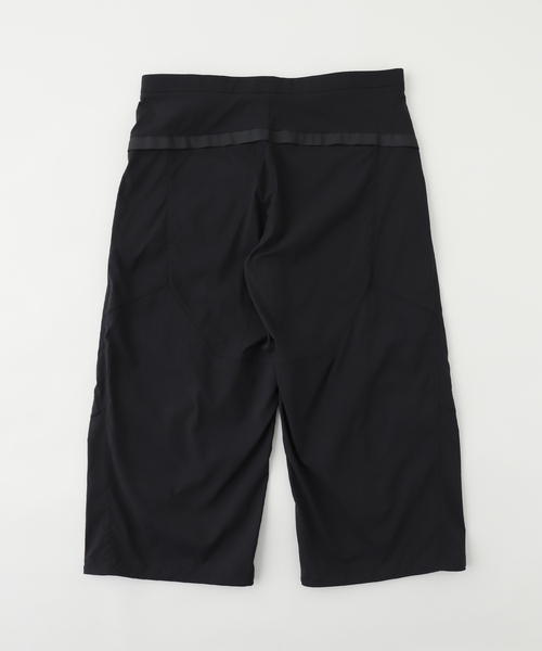 ACRONYM(アクロニウム)の「ACRONYM (アクロニウム) P56B-M Web Belt Trouser/P56B-M(その他パンツ・メンズ・ブラック・SMALL)」の2枚目の写真