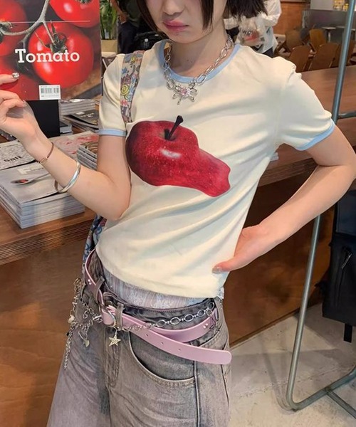 MEMECLE(メメクル)の「【 MEMECLE / メメクル 】アップルリンガーTシャツ(Tシャツ/カットソー・レディース・ホワイト・S/M/L)」の2枚目の写真