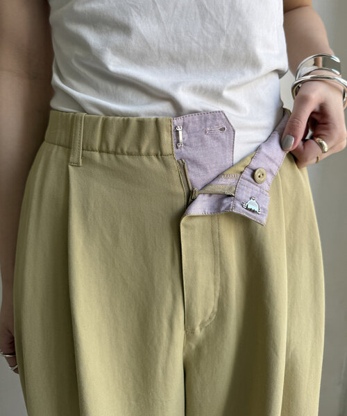 DouDou（ドゥドゥ）の「【WEB限定】チノライクツータックパンツ（その他パンツ・レディース・カーキ/オフホワイト/ベージュ/ブラック/ブラウン・FREE）」の11枚目の写真