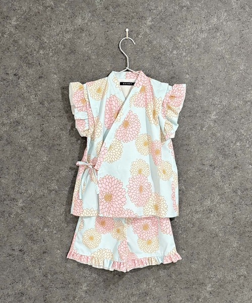 SHISKY(シスキー)の「SHISKY / シスキー 綿タッチ 接触冷感 花柄 花火柄 甚平 キッズ(浴衣・キッズ・パープル系1/ブラック系/ブルー系/パープル系/ネイビー系/ホワイト系・110/120/130/140/150/160)」の4枚目の写真