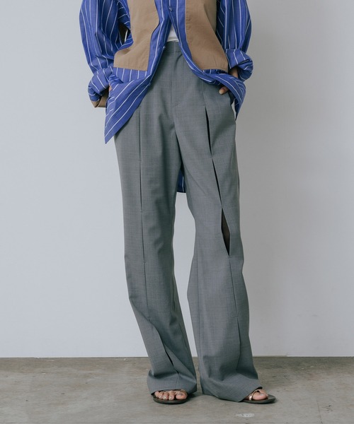 LE CIEL BLEU(ルシェルブルー)の「LE CIEL BLEU/ルシェルブルー Slim Flare Pant w/Sheer Detail スリムフレアパンツwシアーディテール(スラックス・レディース・ブラック/グレー/カーキ・34/36/38)」の14枚目の写真