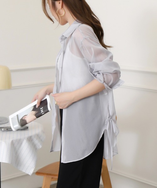 Beststore(ベストストア)の「【新色追加】シアーシャツ ブラウス 透け感 長袖 UV対策(シャツ/ブラウス・レディース・ブルー/ピンク/ホワイト/グリーン/エメラルド/マスタード/セージグリーン/ベージュ/パープル/ライトグレー/ブラック・FREE)」の3枚目の写真