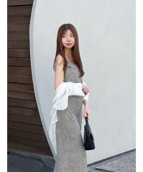 SNIDEL（スナイデル）の「シアープリーツシャツ（シャツ/ブラウス・レディース・ブラック/ライトブルー/ホワイト・F）」の7枚目の写真