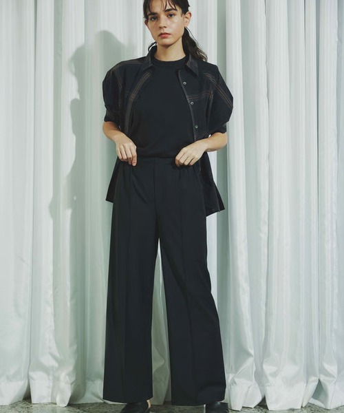 c/est(シーエ)の「c/est/シーエ Lydia ロングスリーブブラウス 秋物 秋服 2026年秋冬(シャツ/ブラウス・レディース・ブラック/キャメル・FREE)」の8枚目の写真