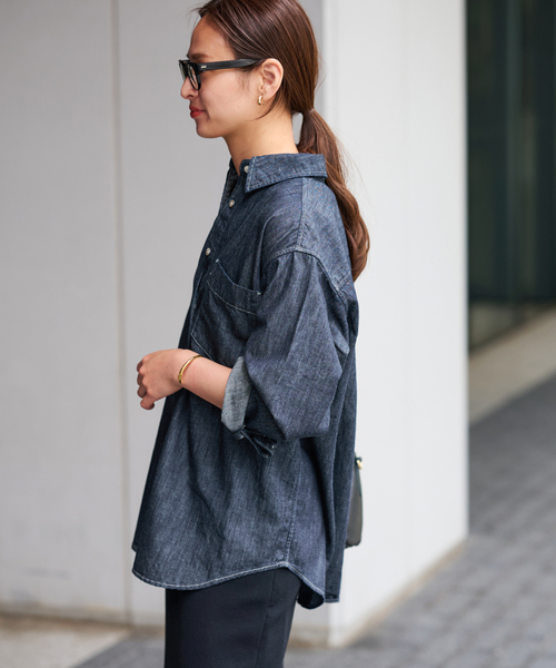 FRAMeWORK（フレームワーク）の「ライトオンスデニムシャツ（シャツ/ブラウス・レディース・ネイビー・FREE）」の13枚目の写真