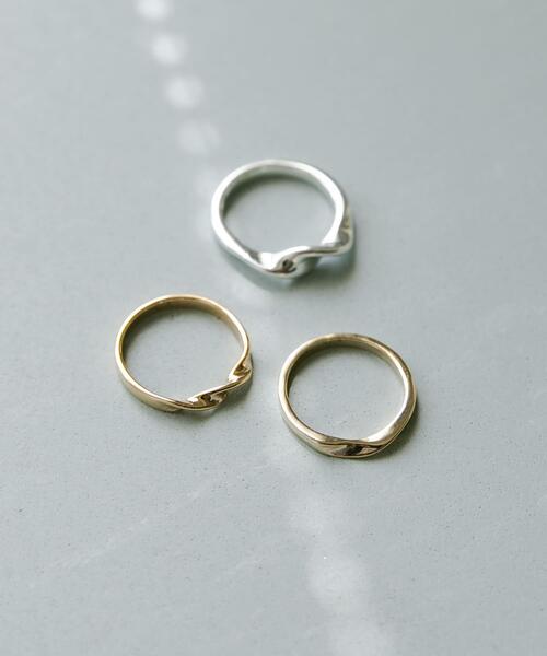 SMELLY（スメリー）の「3セットリング（リング・レディース・ゴールド系その他・-）」の2枚目の写真
