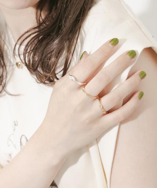 SMELLY（スメリー）の「3セットリング（リング・レディース・ゴールド系その他・-）」の6枚目の写真