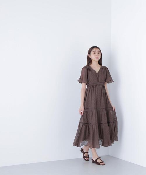 NATURAL BEAUTY BASIC(ナチュラルビューティーベーシック)の「◇Vネックプリーツワンピース(ワンピース・レディース・ダークブラウン/オフホワイト/オレンジ・P/S/MEDIUM)」の12枚目の写真