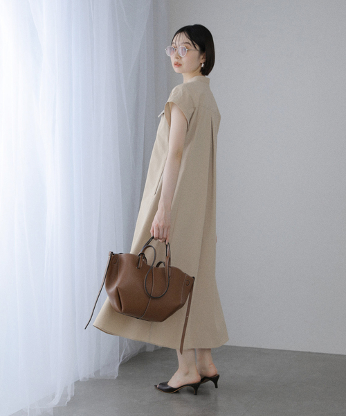 La TOTALITE(ラトータリテ)の「【洗える】ポケットフレンチスリーブシャツワンピース(ワンピース・レディース・ダークブルー/ブラウン/ベージュ・36/38)」の11枚目の写真