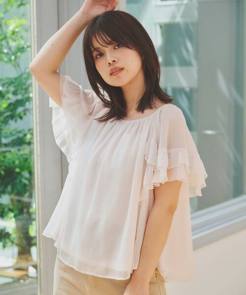 COHINA(コヒナ)の「2wayラッフルスリーブブラウス 【低身長・小柄女性】(シャツ/ブラウス・レディース・グレー/ホワイト/ベージュ・ONE SIZE)」の1枚目の写真