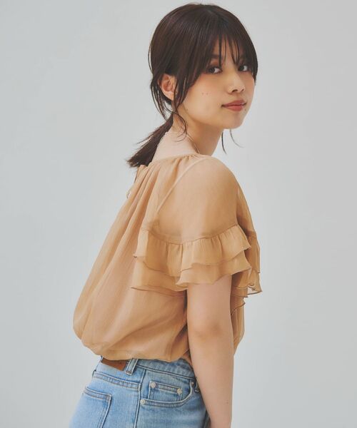 COHINA(コヒナ)の「2wayラッフルスリーブブラウス 【低身長・小柄女性】(シャツ/ブラウス・レディース・グレー/ホワイト/ベージュ・ONE SIZE)」の18枚目の写真
