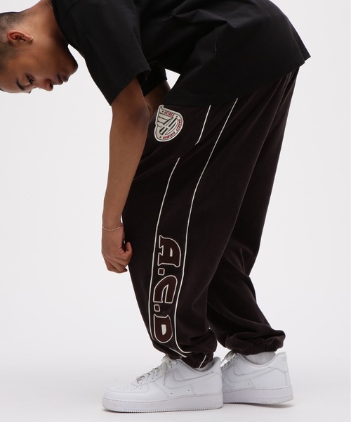 AVIREX（アヴィレックス）の「VELOUR PANTS "A.C.D" / ベロア パンツ / AVIREX / アヴィレックス（その他パンツ・メンズ・グリーン/ブラック・MEDIUM/LARGE/X-LARGE/XX-LARGE）」の3枚目の写真